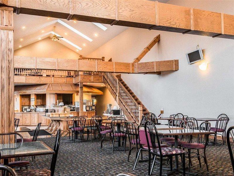 Clarion Hotel Beachfront Mackinaw City Buitenkant foto