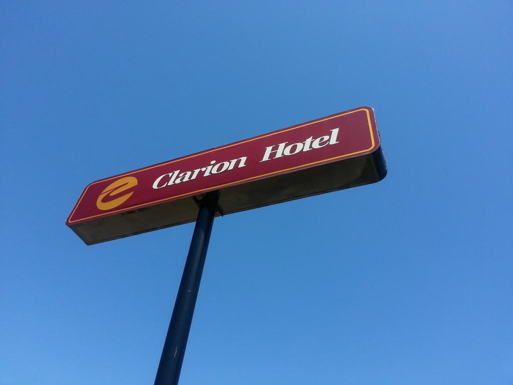 Clarion Hotel Beachfront Mackinaw City Buitenkant foto