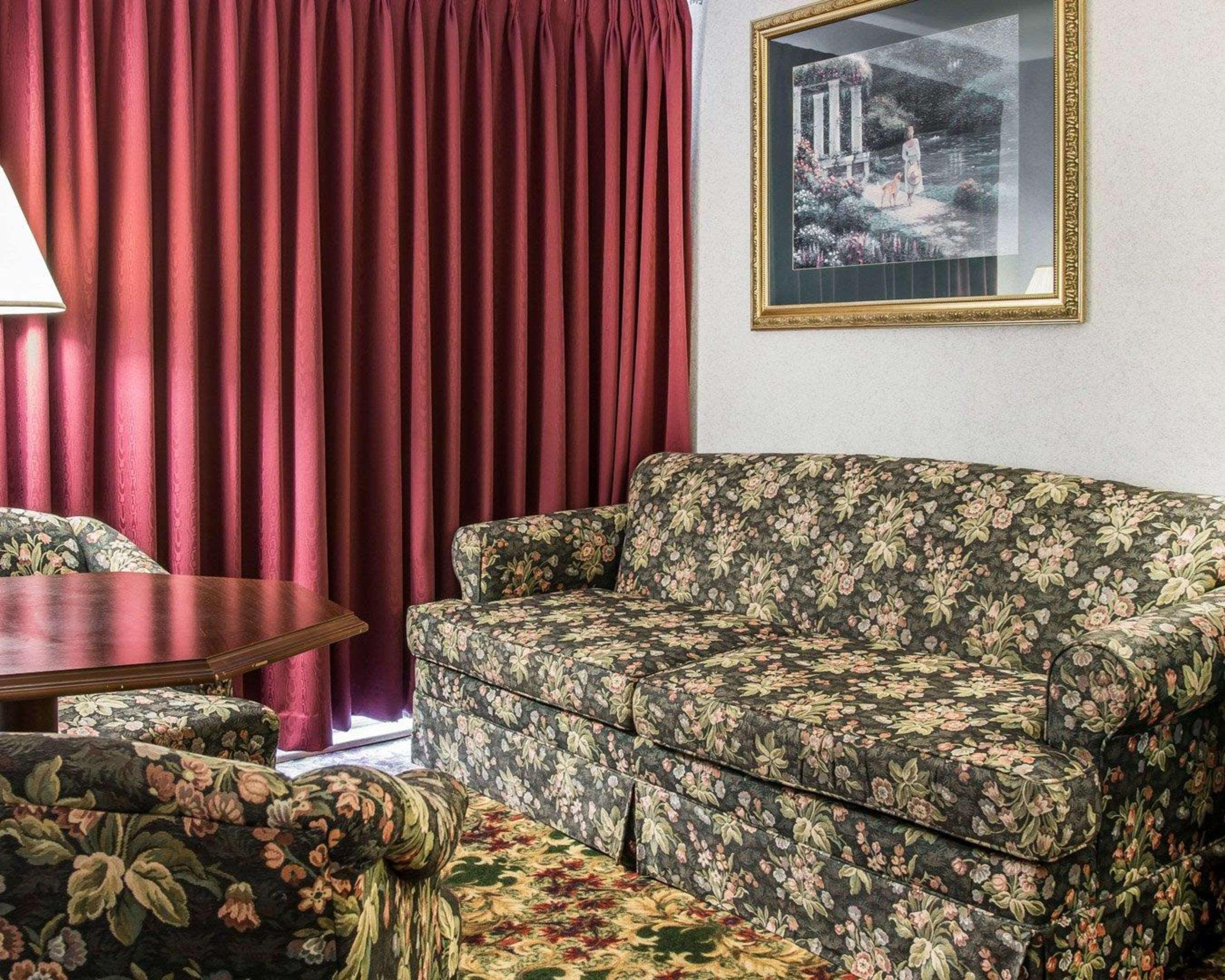 Clarion Hotel Beachfront Mackinaw City Buitenkant foto