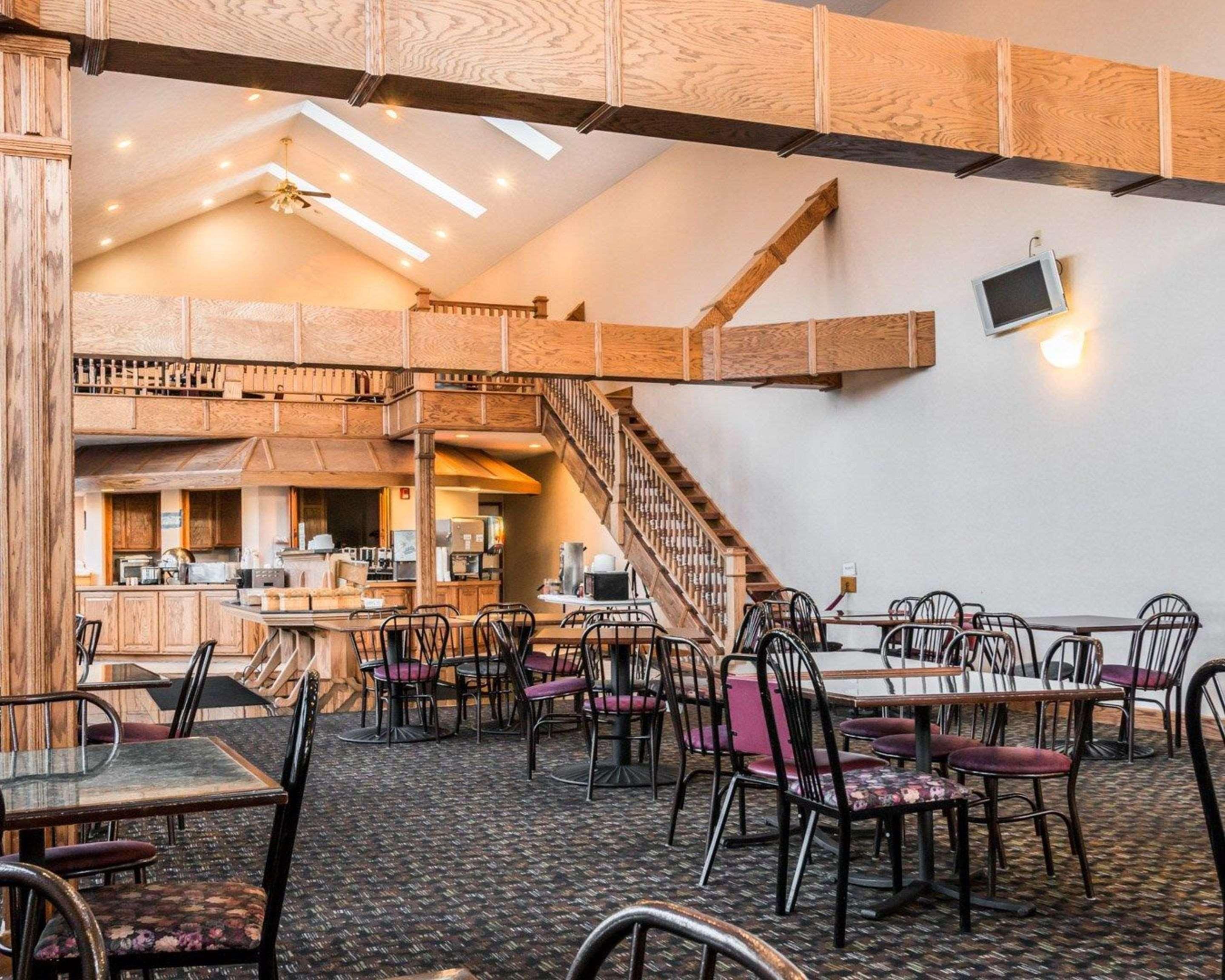 Clarion Hotel Beachfront Mackinaw City Buitenkant foto